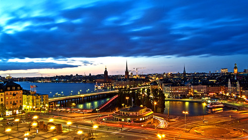 Estocolmo de Noche..... " Blue hour " by hector melo