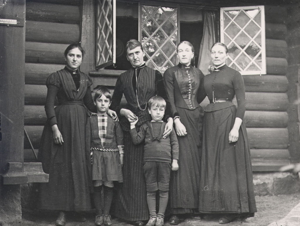 Servants and Curman's children, Lysekil, Sweden