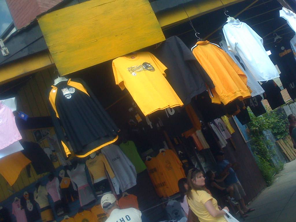 pittaug_10 | Much Steelers gear was bought at said Strip Dis… | Flickr