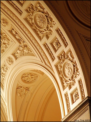 Arch (San Francisco City Hall) by Jerry Ting