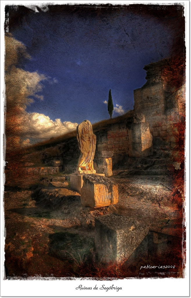 Ruinas de Segóbriga (detalle) by Pablo Arias