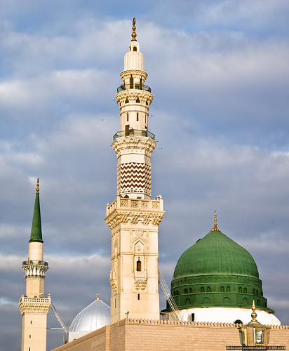 Masjid Nabawi (Prophet's Mosque) by Shabbir Siraj