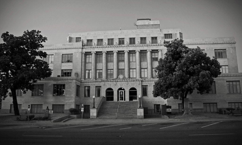 Hunt Co. Courthouse by Eric W. Hodel