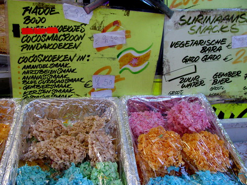 Surinamese Snacks | In Albert Cuyptmarket in Amsterdam | Claudia Gold
