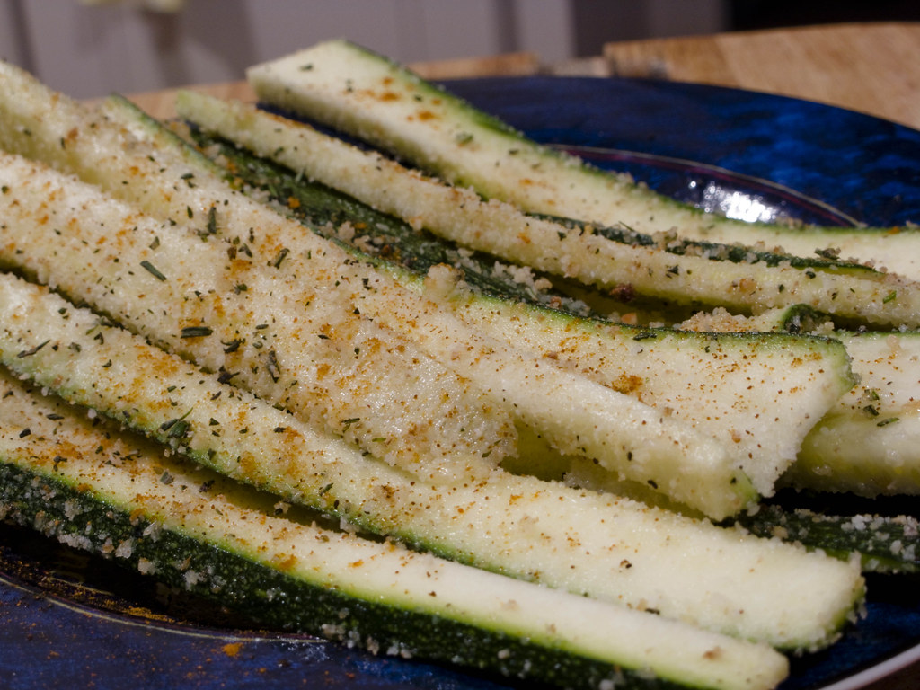 Breaded zuchini | ready for the pan | Tom Check | Flickr
