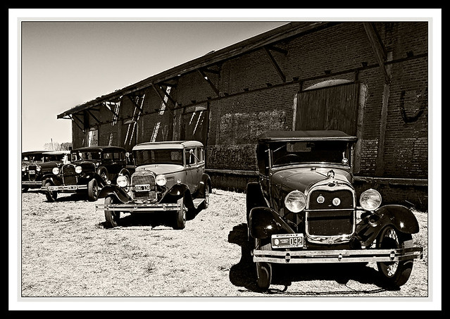 Autos antiguos en Azcuenaga