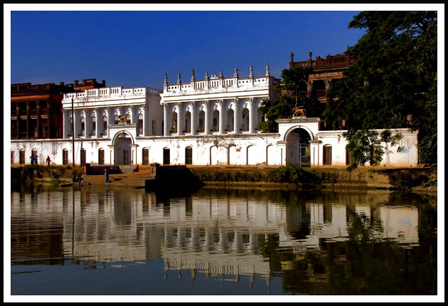 Baliati Royal Residence