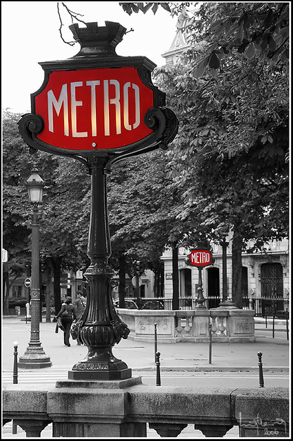 Metro - Campos Elíseos
