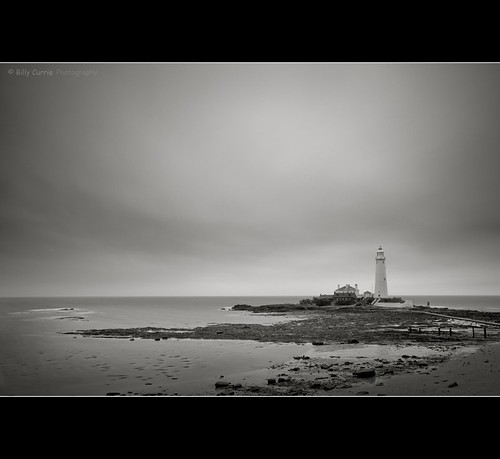 St Mary's Lighthouse by Billy Currie
