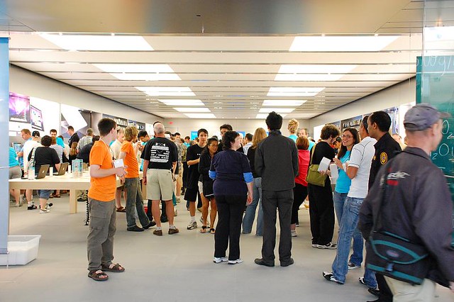Apple Store Edmonton Grand Opening