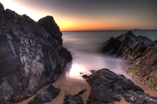 sunset mist canon rocks surf tide australia 7d qld queensland mackay hdr