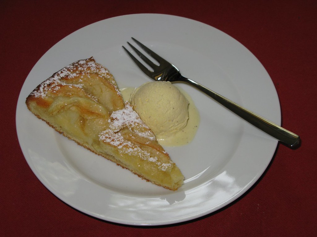 Blitzapfelkuchen mit Vanilleeis | Gourmandise | Flickr