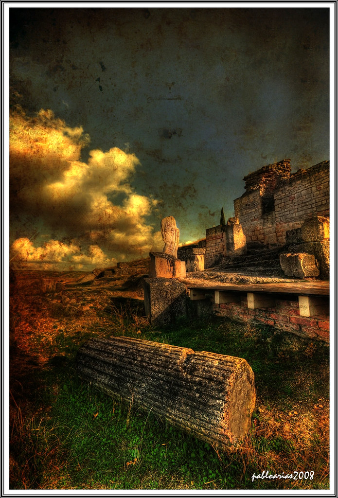 Ruinas en Segóbriga by Pablo Arias