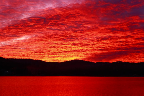 camera light lake color slr nature water clouds digital rural canon photography eos evening photo day time blues photograph hour oranges yellows reds pinks 30d sunsetsun