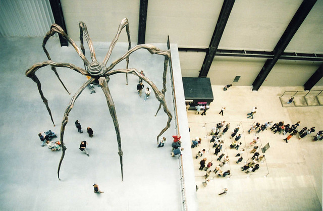 Giant Spider Sculpture 