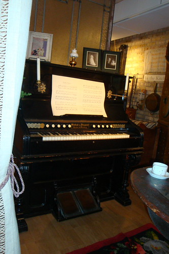 Pump Organ | by librarianlady78