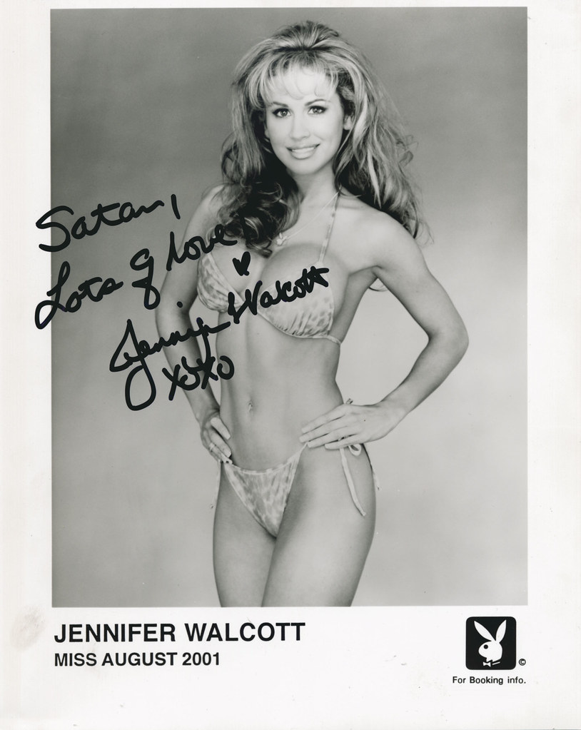JENNIFER WALCOTT Playboy August 2001-8x10 PHOTO 