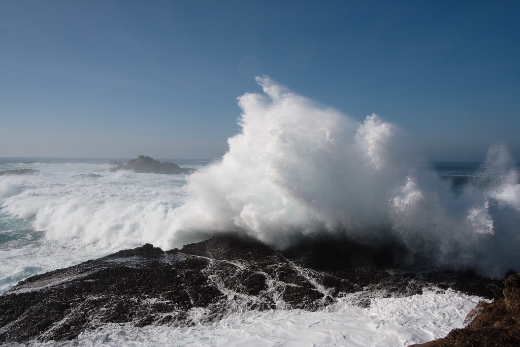 Exploding Wave Devil's Cauldron Exploding Wave | Waves jetted dozens of fee… | Flickr