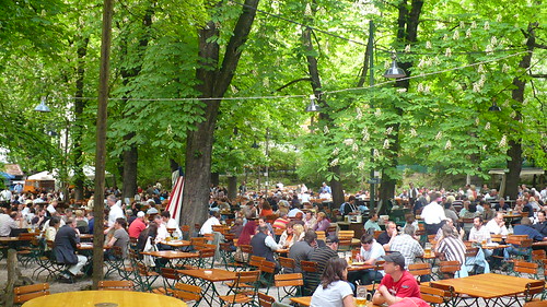 augustiner-beer-garden-a-currell-flickr