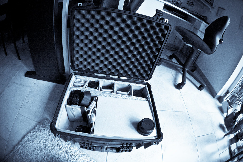 bags are for beginners ;) | Suitcases rock! I wanted to get … | Flickr