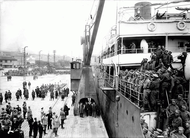 Marseille, 21 avril 1916 - L’arrivée du paquebot Amiral-Latouche-Tréville