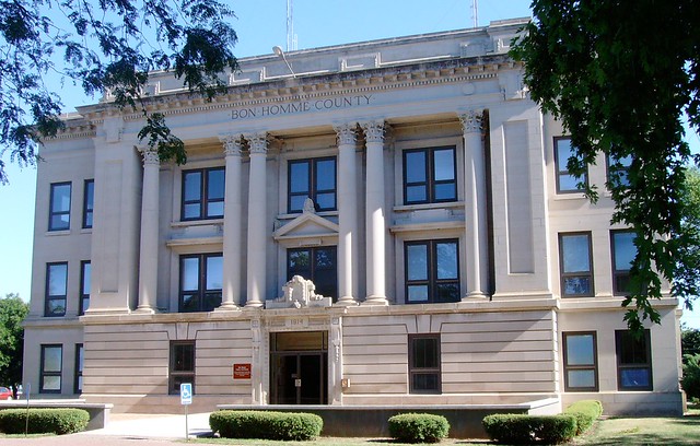 Bon Homme County Courthouse (Tyndall, South Dakota)