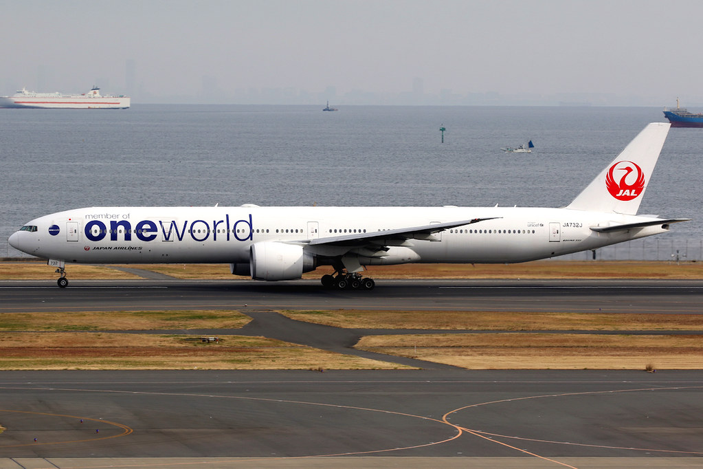 Japan Airlines | Boeing 777-300ER | JA732J | oneworld live… | Flickr
