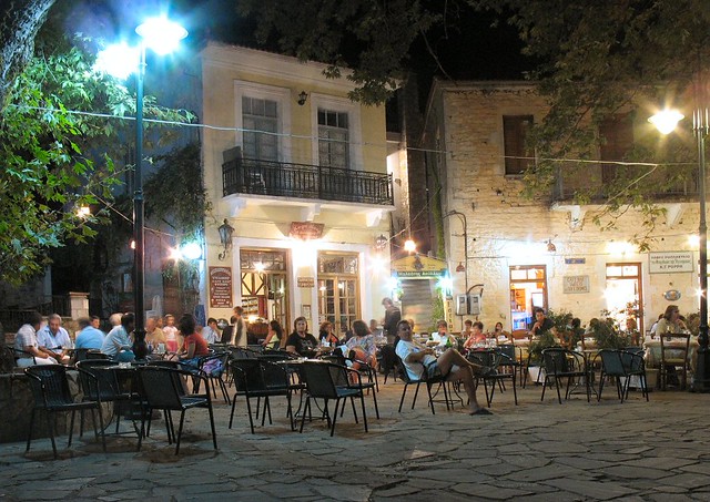 Peloponneso, Notturno della piazza di Kosmas