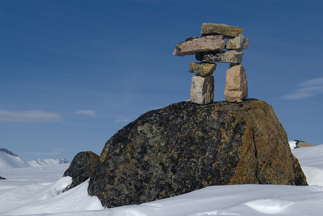 inukshuk  (588)