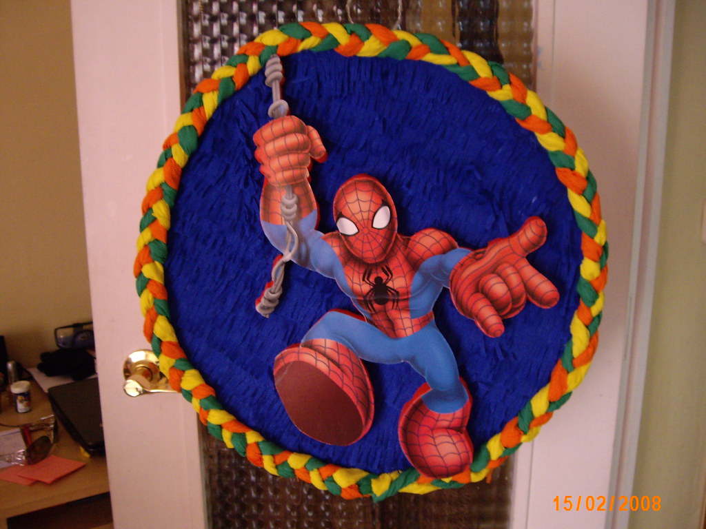 Piñata Spiderman  Piñatas de spiderman, Spiderman, Piñata
