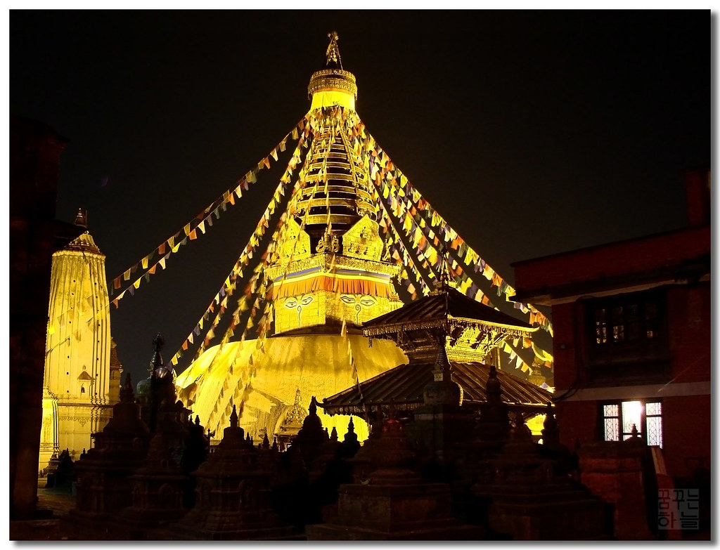 Glowing Swayambhu by dhilung