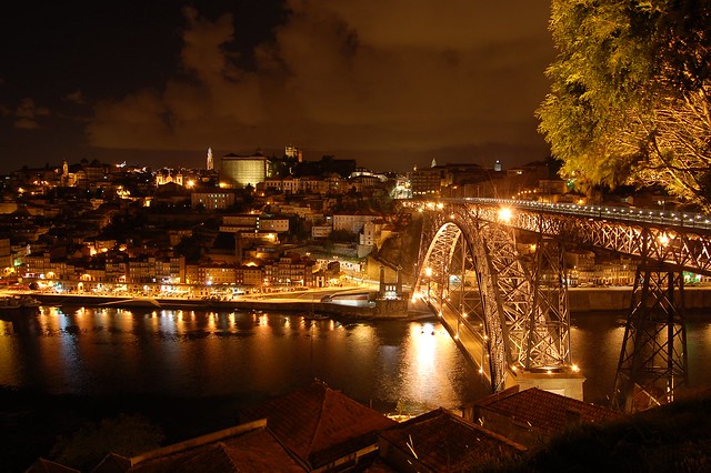 Rio Douro e Porto à noite