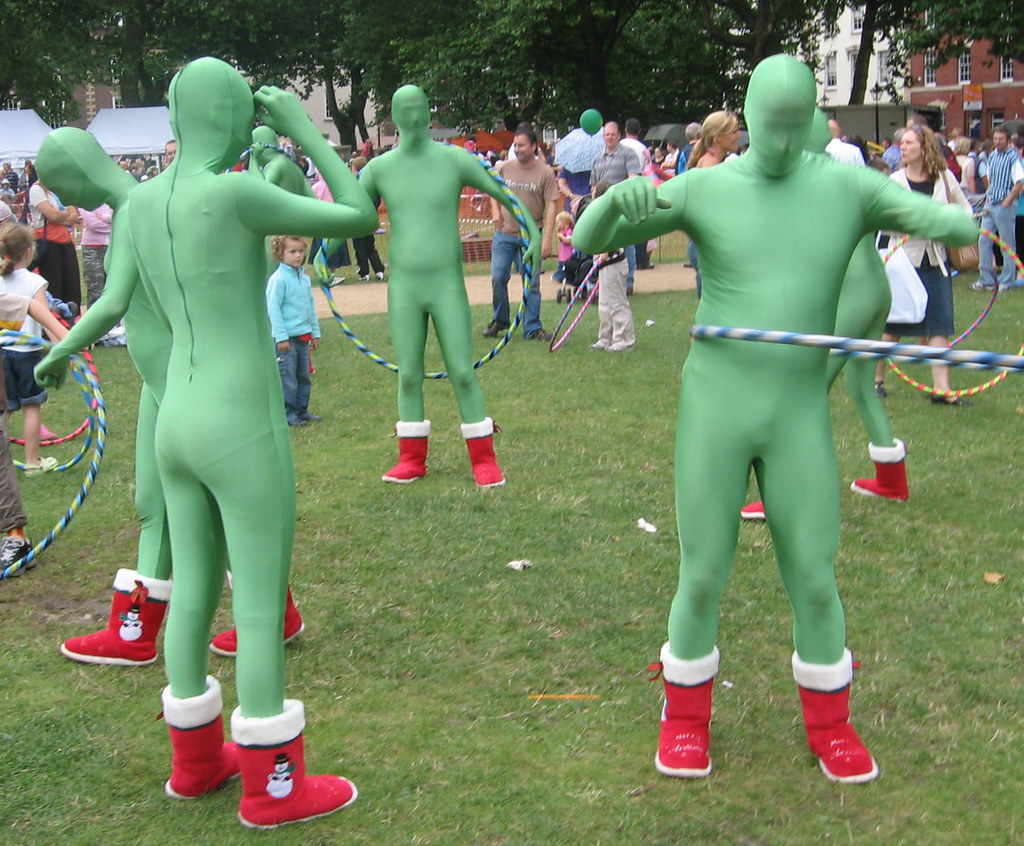 green people playing