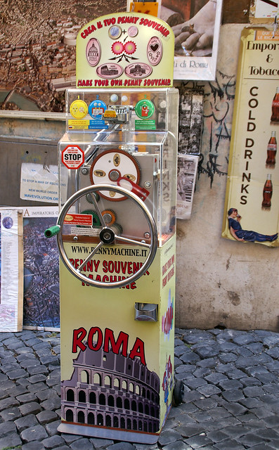 Rom, Largo Magnanapoli, Penny Souvenir Machine