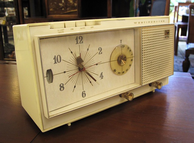 Vintage Westinghouse Clock Radio