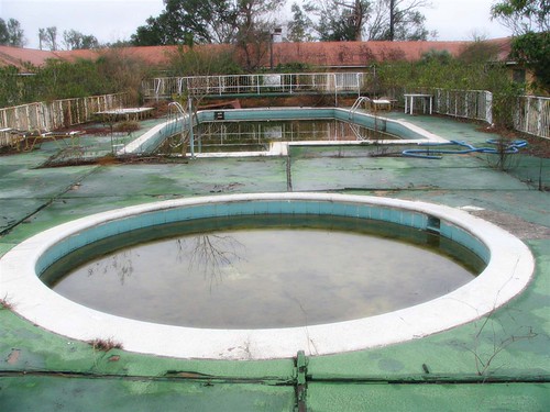 Motor Inn Pool Malbis Motor Inn Pools | These pictures were taken about fou… | Flickr