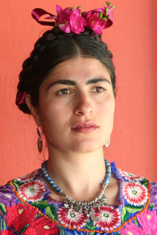 Frida Kahlo Clone