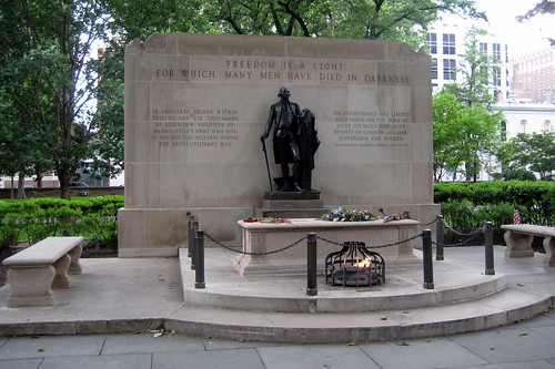 Philadelphia - Society Hill: Washington Square - Tomb of the Unknown Revolutionary War Soldier