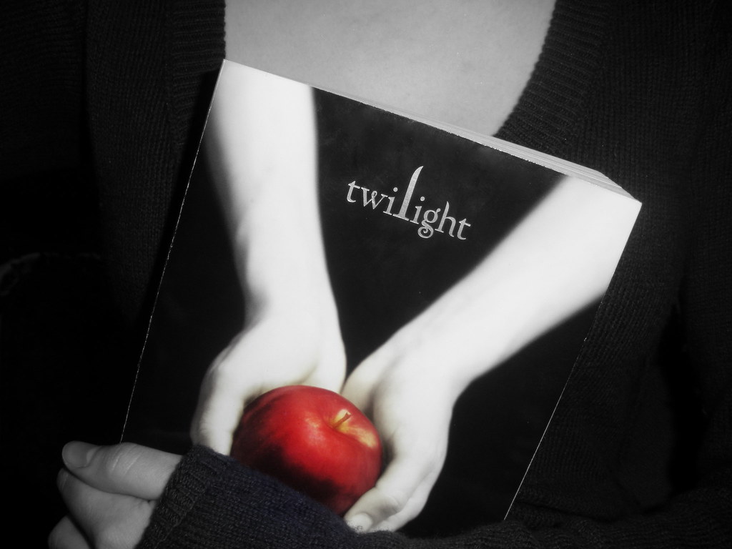 Twilight Love <3, Larkyn T
