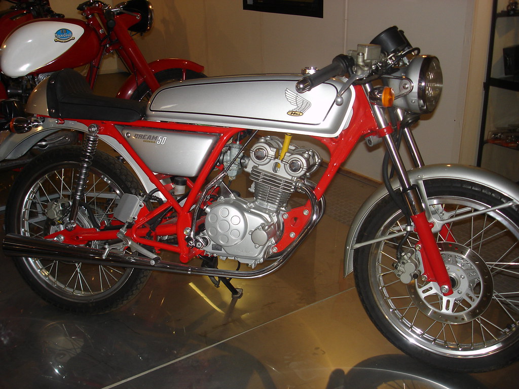 Honda 50 Dream 50cc DOHC | Musée de la moto de Marseille (Fr… | Flickr