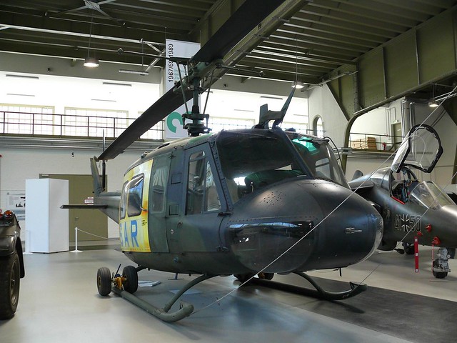 Bell UH-1 D vr