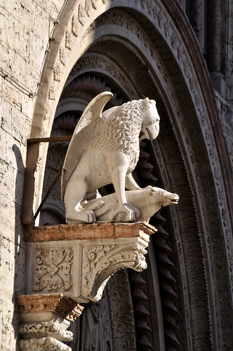 Perugia - Palazzo dei Priori - Portale Maggiore (1346 AD)