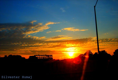blue red orange black yellow sunrise dawn intense teal saturation mass hdr lowell