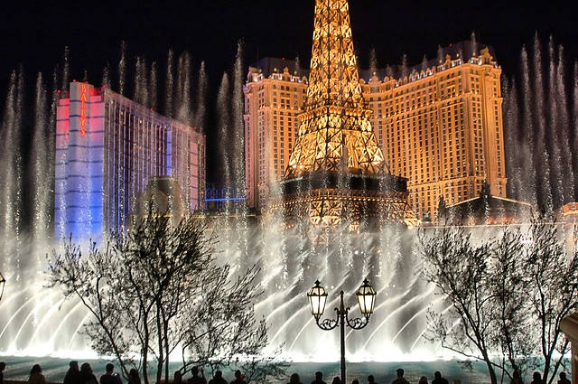 Las Vegas  Bellagio fountains and Paris casino