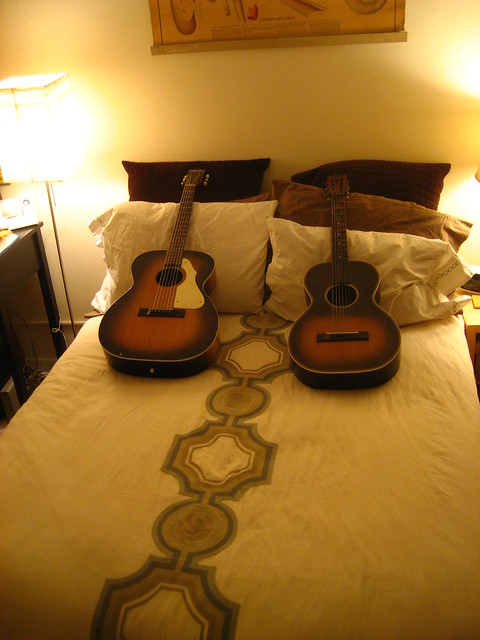 Two Guitars, Passing in the Night