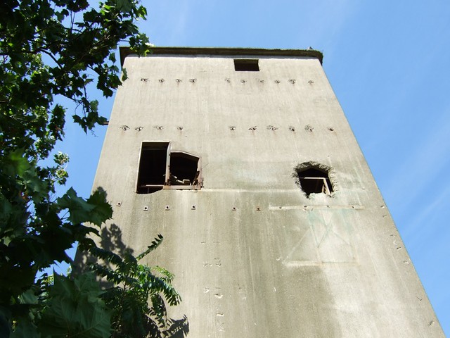 loading tower