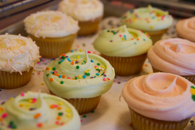Magnolia Bakery cupcakes make me so happy with their pastel frosting