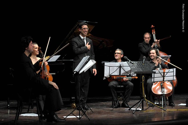 Matteo Musumeci Concerto -Teatro Brancati CT- 27-04-2010 - FOTO G.MESSINA