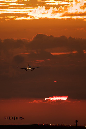TACA - Embraer 190-100IGW (TI-BCG) by fabs_44, travel viaje airplane fly costarica tail flight wing jet engine landing airline passenger takeoff tu
