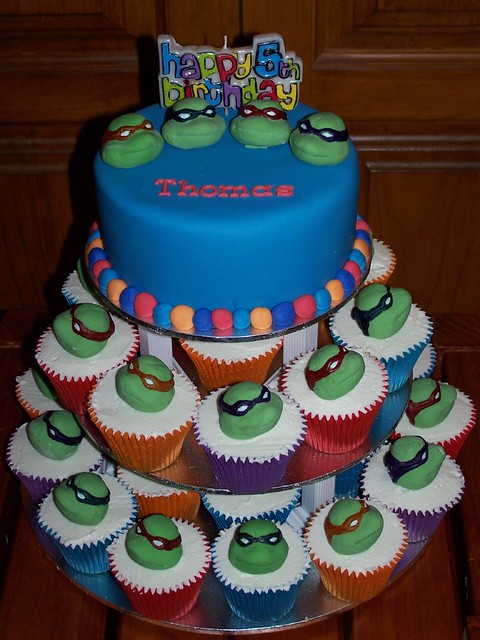 Teenage mutant ninja turtles cupcake tower 2